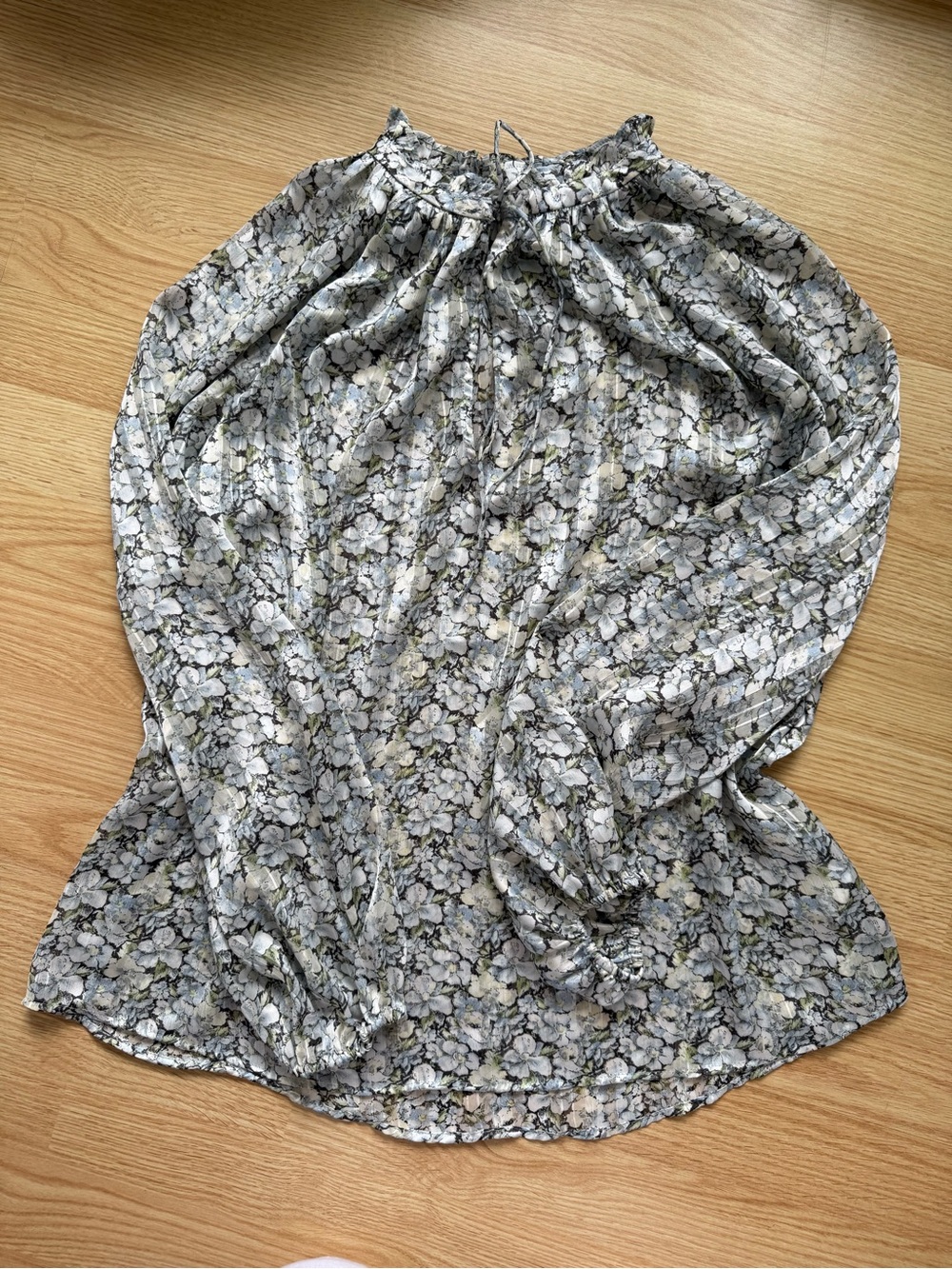 H&M Floral Smocked Neck Long Sleeve Blouse - Grey Floral Size Medium